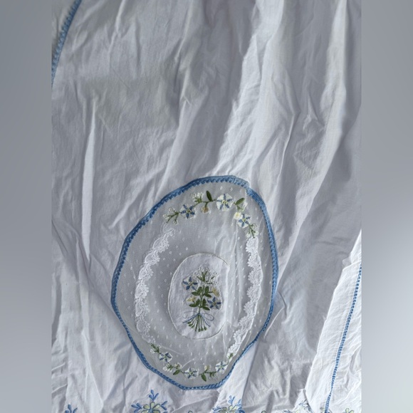 NEW EDDY Katherine Dress in white whimsy belted embroidered sz: M $598 - Picture 6 of 14